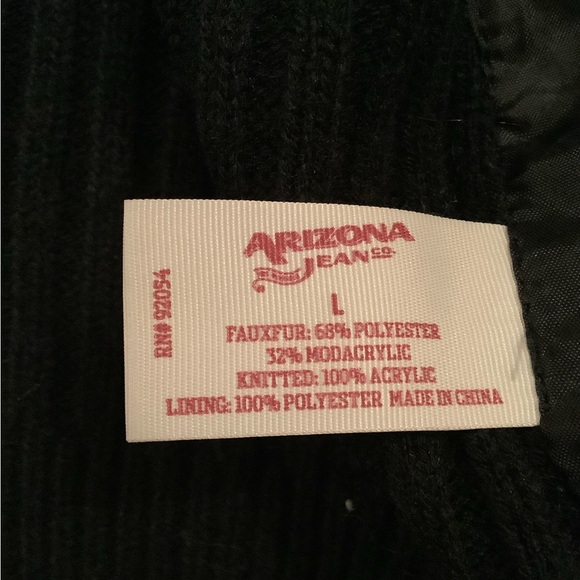 Arizona Jean Black Faux Fur Cable Knit Vest Size Large (Runs Small) - Picture 9 of 14